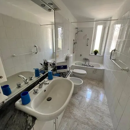 House La Superba By World * ג'נובה